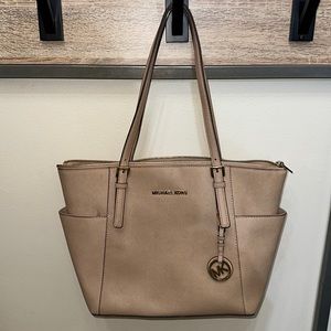 Michael Kors Purse| Tan